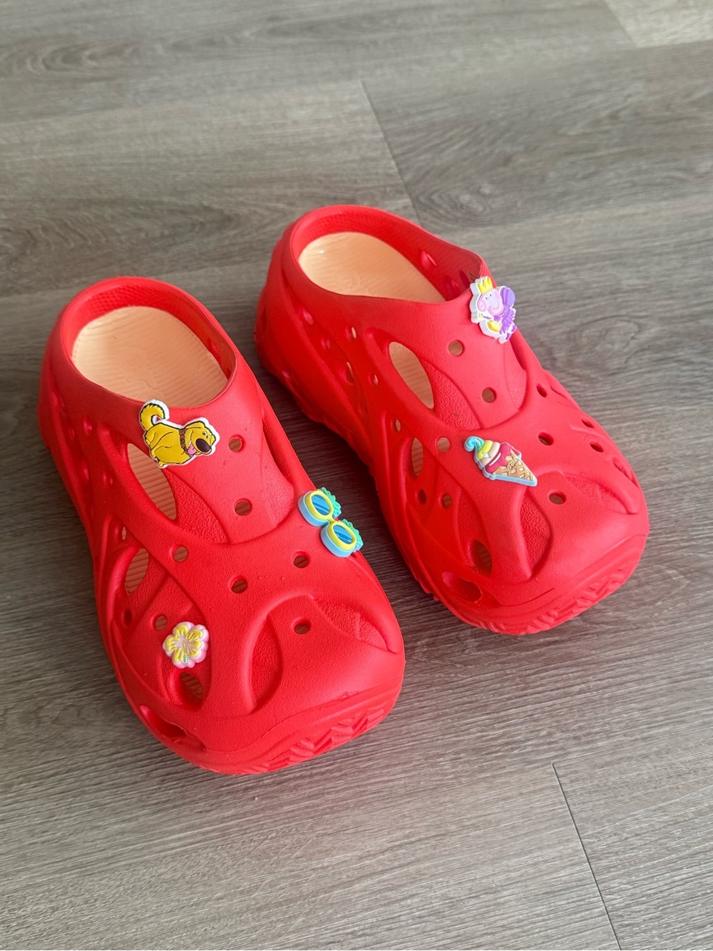 Crocs Echo Clog Style Red Futuristic Sandals Shoes with Jibbitz Women's Size 7